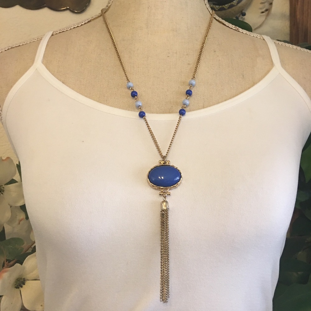 Blue glass cabochon medallion fringe necklace